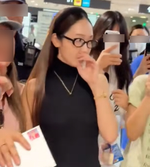 제시카, 중국 공항 '악취 루머' 전면 부인.."웩? 구역질? 어린 팬에 놀란 것"