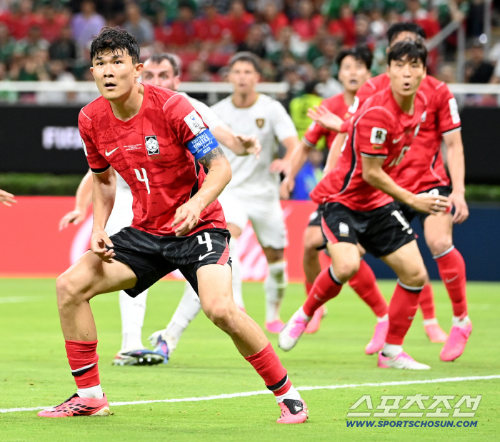"현재 월드컵 수비수 랭킹 1위" '레바뮌'서 주력으로 뛰는 이유 증명한 '벽민재'…철벽수비로 멕시코 히메네스도 지운다[과달라하라 현장]