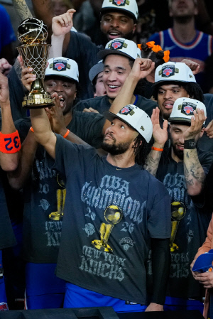 [NBA 파이널 종합] 뉴욕 닉스 '우승의 한' 53년 만에 풀었다. MVP 뉴욕의 왕 제일런 브런슨 "꿈꿔왔던 우승 이뤘다. 내가 뉴욕에 온 이유"
