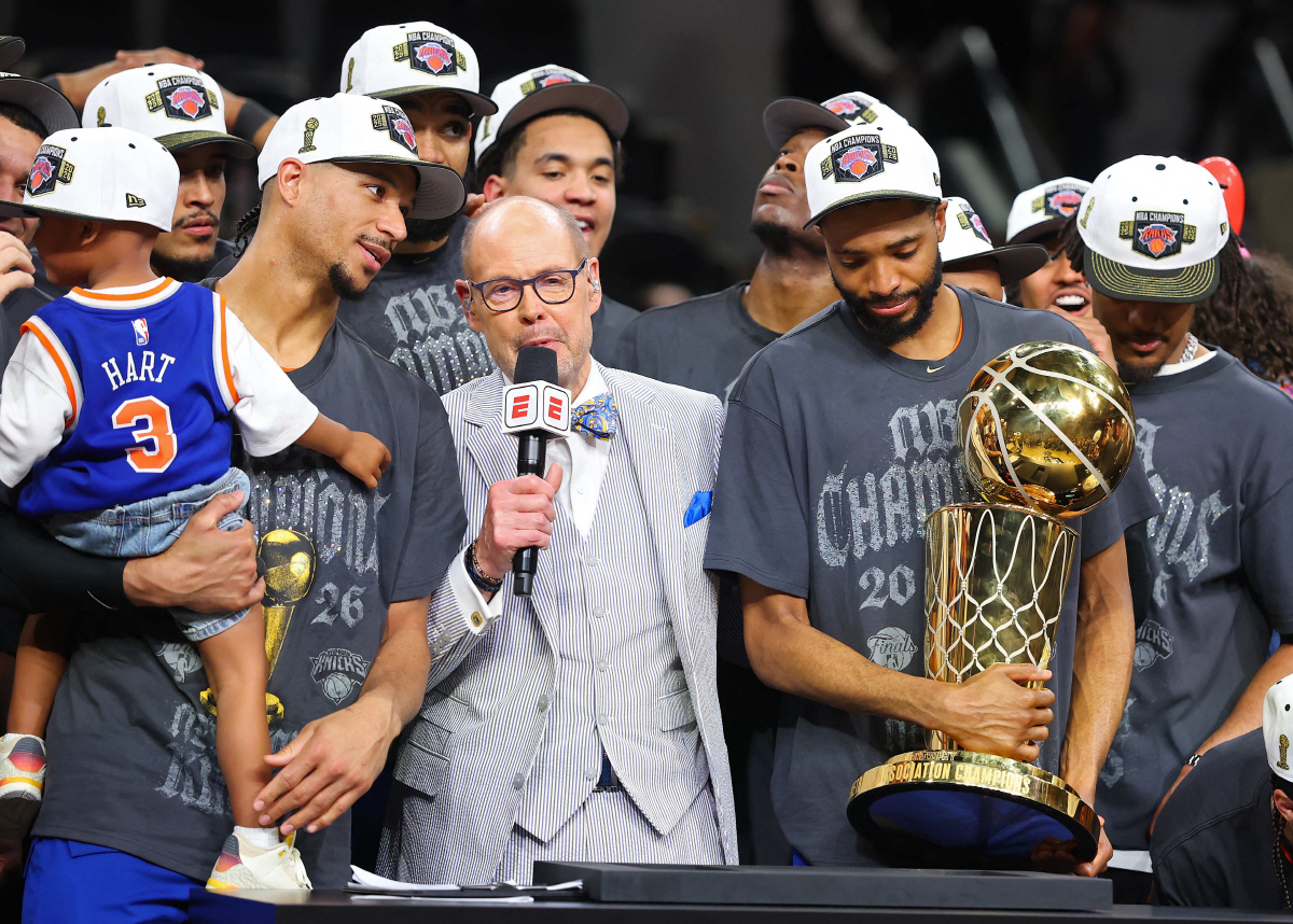 [NBA 파이널 종합] 뉴욕 닉스 '우승의 한' 53년 만에 풀었다. MVP 뉴욕의 왕 제일런 브런슨 "꿈꿔왔던 우승 이뤘다. 내가 뉴욕에 온 이유"