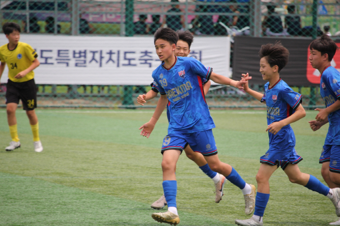 '2026 청춘양구 중학교 1학년 축구 페스티벌' 2일 차, 백마중-목동중 2연승 '순항'