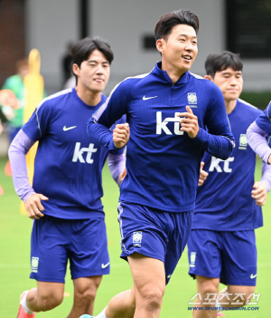 '69분 교체에 상처' 손흥민, 설상가상 15년째 이어진 '첫 경기 무득점 징크스'…하지만 '오히려 좋아?'[과달라하라 현장]