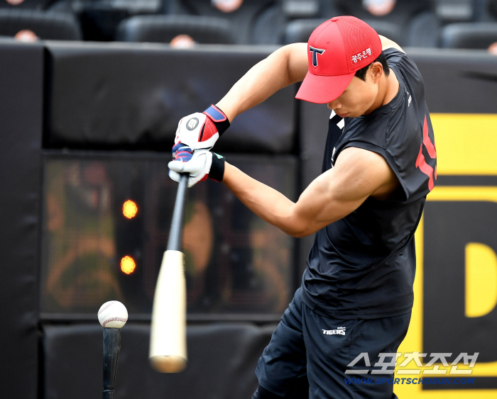 'KIA 히트상품 왜 이러나' 국대까지 뽑혔는데, 안믿기는 6월 타율 9푼