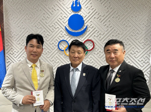몽골에서 청소년 야구대회 개최한 일구회, 훈장 받았다