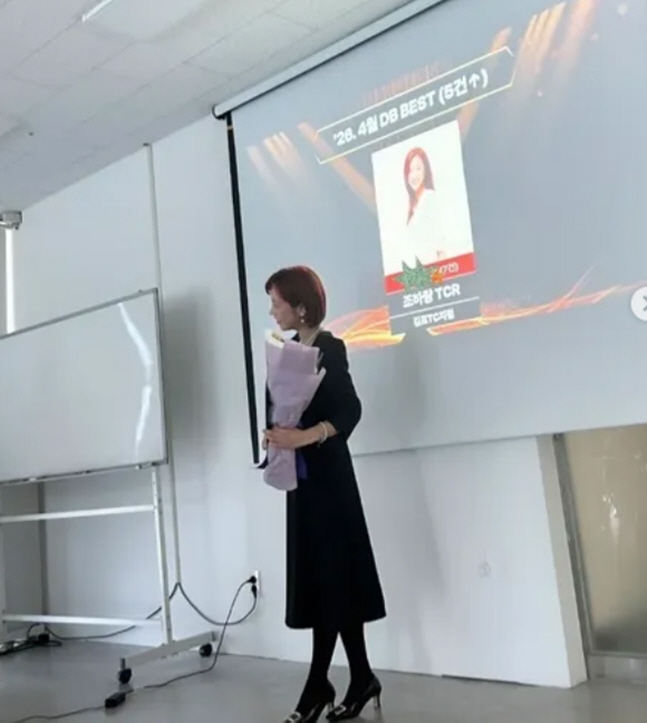 '싱글맘' 조민아, "결혼식 불참" 서인영과 오해 풀었지만...현실은 '휴무 없는 열일'