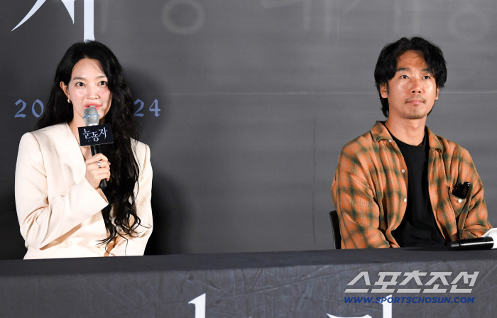 SC Scene 'The shock still hasn't worn off'... 'The Eyes' Shin Min-a and Kim Nam-hee deliver a thriller that satisfies both the ears and the eyes (full story)