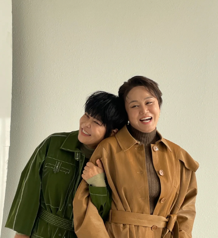 조혜련X이경실 동반 화보, 여배우라고 해도 믿겠어