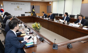 30년 넘은 신용정보동의제 개편 시동…"접근·편의성 걸림돌"