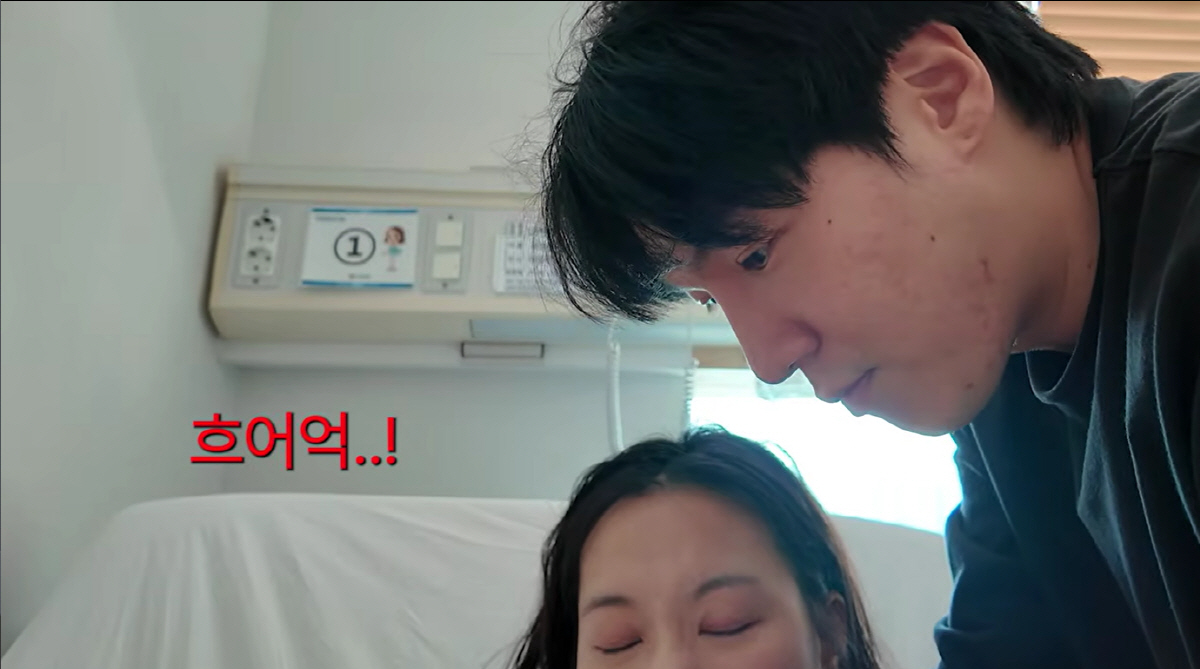 '최현석 딸' 최연수 젖몸살에..♥김태현 직접 가슴 마사지 "풀어주면 덜 아파"