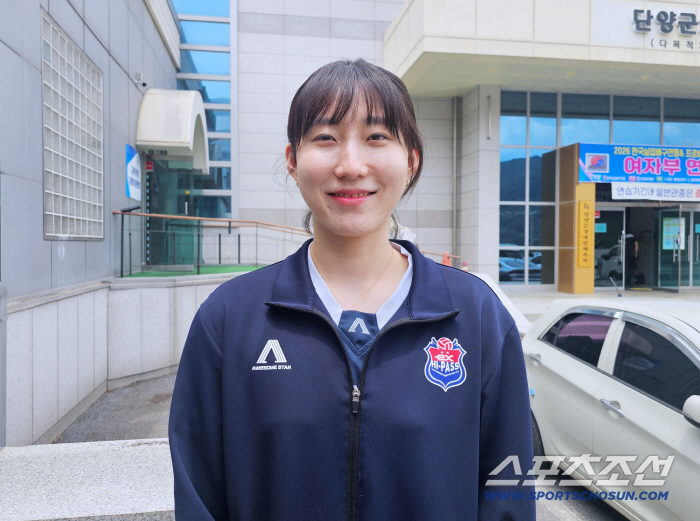 우승청부사 '클러치박'이 돌아왔다…"가기 전에는 언니가 많았는데, 이제 제가 잘 도와야죠"