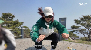 박신혜, 둘째 임신 중 무릎 꿇은 채 손 안 짚고 '벌떡'…신체 나이 테스트 거뜬