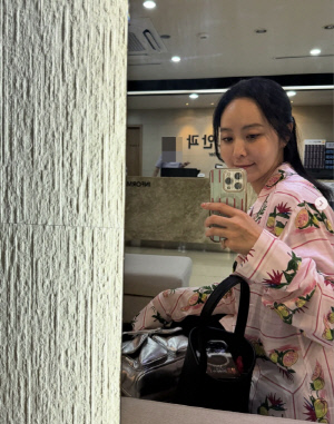 박지윤, 사교육 관심 없다더니…딸 美 유학 보낸다 "엄마카드 멈출 줄 몰라"