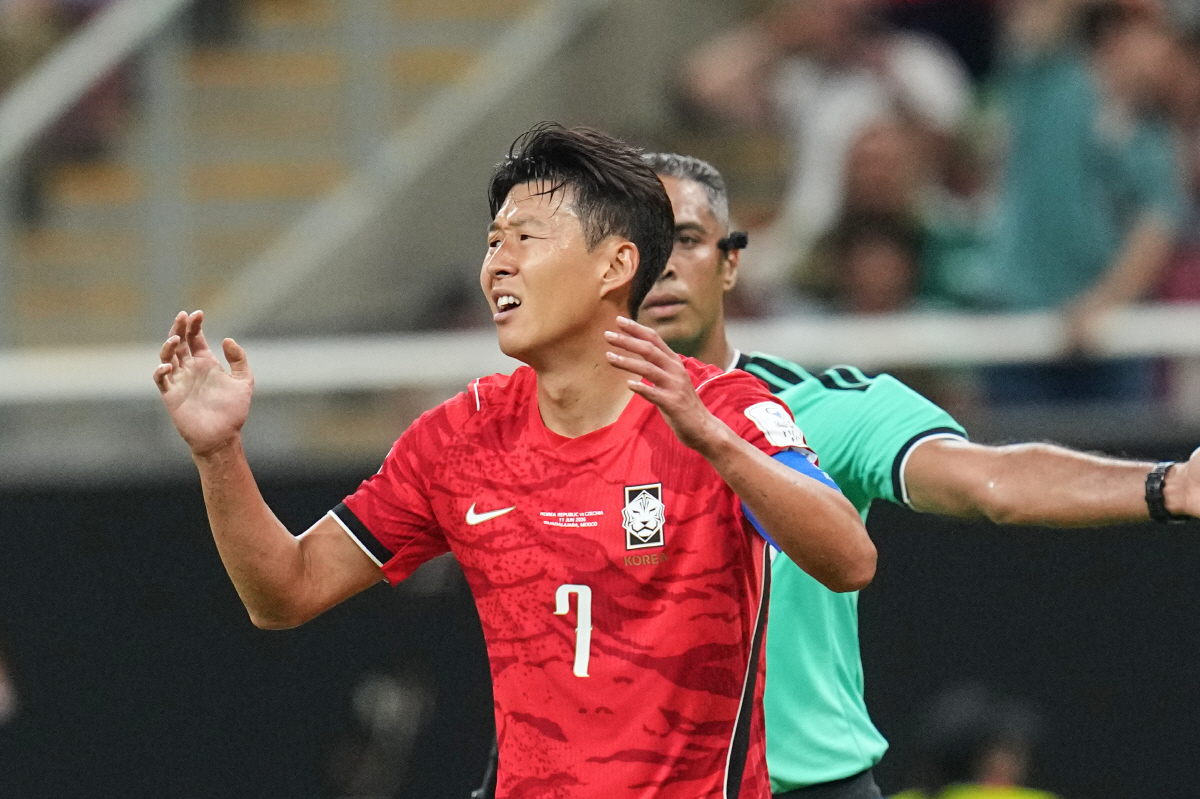 "SON, 토트넘 올 여름 복귀 가능!". 전 토트넘 스카우트가 제기한 또다시 불거진 토트넘행. 토트넘은 SON이 절실, 현실은 NO