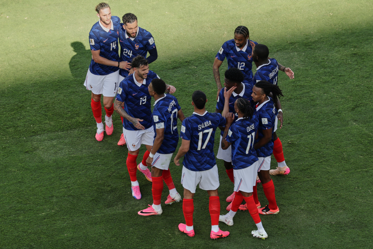 EAST RUTHERFORD, NEW JERSEY - JUNE 16: Kylian Mbappe #10 of France waves to fans before the FIFA World Cup 2026 Group I match between France and Senegal at New York New Jersey Stadium on June 16, 2026 in East Rutherford, New Jersey. Kevin C. Cox/Getty Images/AFP (Photo by Kevin C. Cox / GETTY IMAGES NORTH AMERICA / Getty Images via AFP)