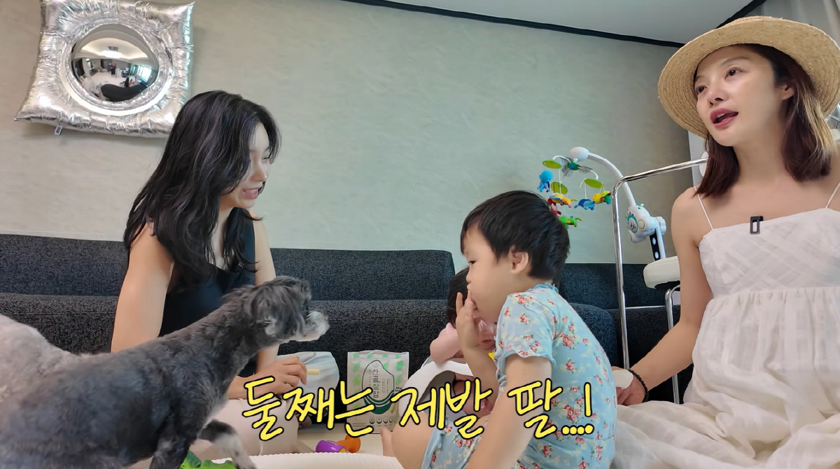 "배아 하나 얼려놨다" 42세 황보라, 조기폐경 가능성에도 둘째 포기 못하는 집념