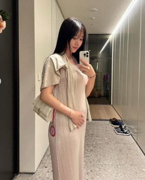 '에이핑크 탈퇴' 홍유경, 임신 18주차 '확 달라진 몸매'..."배가 훅훅 나와"