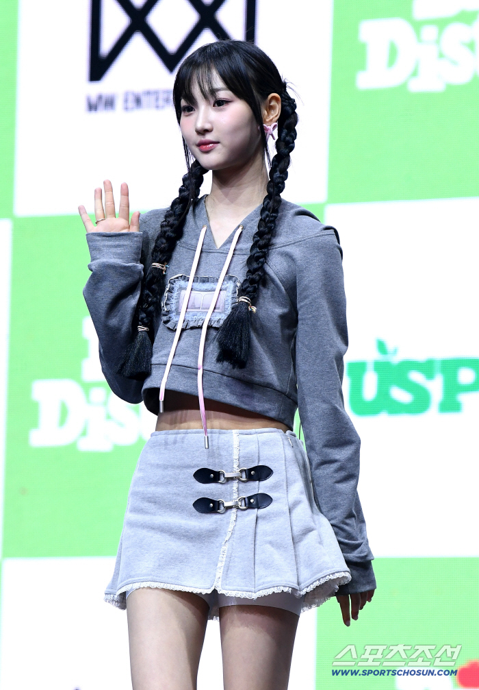 USPEER’s Sian Makes a Heart-Pounding Comeback Greeting
