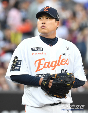 류현진 경기에서 충격 역전패...5연패 한화, 왜 13연패 SSG가 떠오르나
