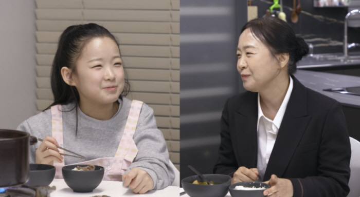 '트로트 신동' 이수연 할머니 "子 보내고 키운 손녀, 수입 1원도 안 써" 뭉클 ('편스토랑')