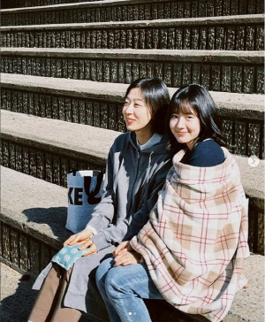 '참교육' 송시안, '우진 엄마' 박지연 손편지에 감동..."다음엔 따뜻한 역할로 만나"