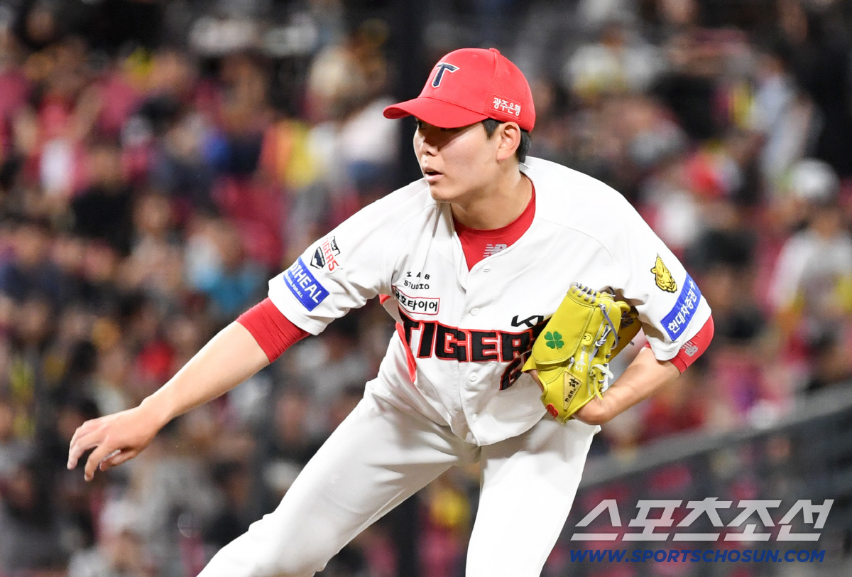 17일 광주 기아챔피언스필드에서 열린 KIA와 LG의 경기. KIA 성영탁이 역투하고 있다. 광주=박재만 기자 pjm@sportschosun.com/2026.06.17/
