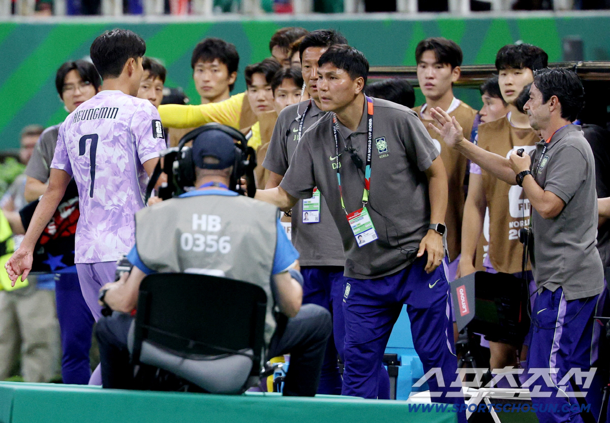 19일(한국시각) 멕시코 과달라하라 사포판의 에스타디오 과달라하라에서 열린 2026 북중미월드컵 대한민국과 멕시코의 경기. 후반 교체되는 손흥민. 사포판(멕시코)=허상욱 기자 wook@sportschosun.com/2026.06.19/