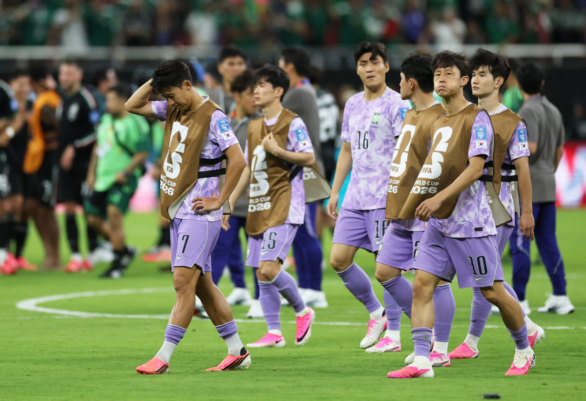 Soccer Football - FIFA World Cup 2026 - Group A - Mexico v South Korea - Estadio Guadalajara, Guadalajara, Mexico - June 18, 2026 South Korea's Son Heung-min looks dejected after the match REUTERS/Paul Childs