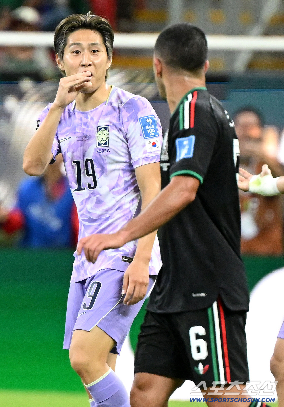 19일(한국시각) 멕시코 과달라하라 사포판의 에스타디오 과달라하라에서 열린 2026 북중미월드컵 대한민국과 멕시코의 경기. 이강인이 리라와 신경전을 벌이고 있다. 사포판(멕시코)=허상욱 기자 wook@sportschosun.com/2026.06.19/