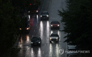갇히고 쓰러지고…대전·세종·충남 새벽 장대비에 신고 속출