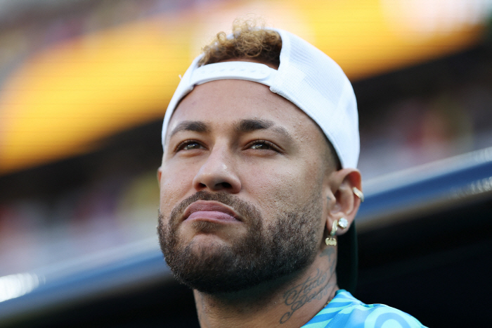 "네이마르? 세계 최초 재택근무용 월드컵 선수" 대통령 충격 조롱...논란 폭발