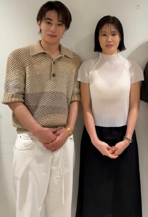 "사랑스러운 시선" 구교환♥이옥섭, 일터서도 감출수 없는 '12년차 케미'