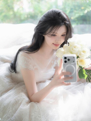 구구단→연기자 변신 소이, 훈남 변호사와 8月 결혼 소식 전했다
