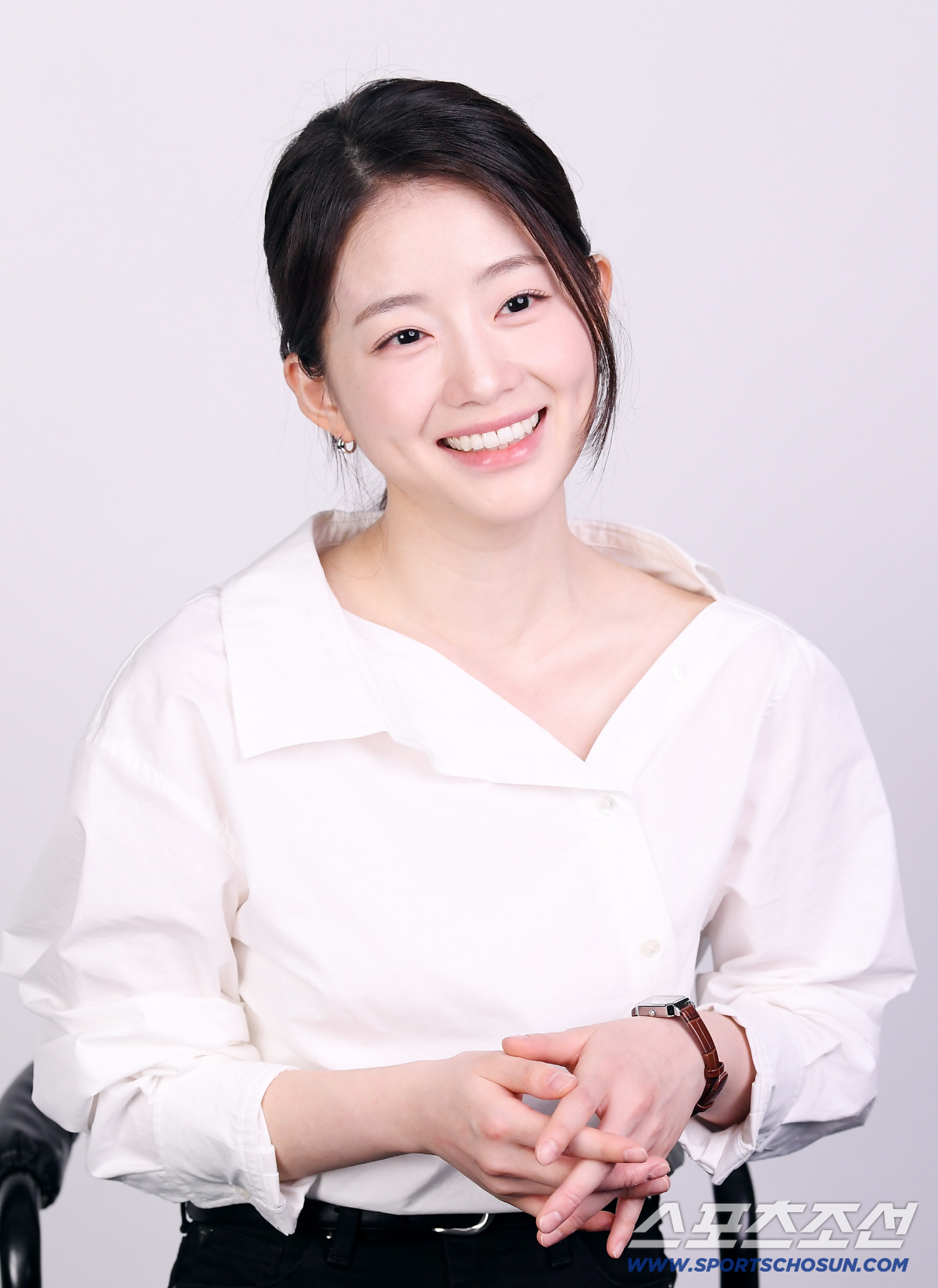 '폭싹 속았수다' '21세기 대군부인'에 이어 '멋진 신세계'까지 매 작품 변주에 성공하며 연기 스펙트럼을 넓히고 있는 배우 채서안이 스포츠조선을 방문해 카메라 앞에서 매력을 발산하고 있다. 사진=정재근 기자 cjg@sportschosun.com/2026.6.16/