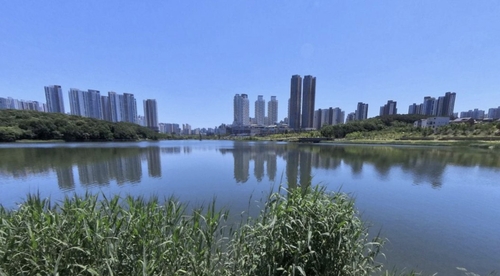 화성 남동탄 호수공원 일대 아파트 모습 [네이버부동산 거리뷰 캡처. 재판매 및 DB 금지]