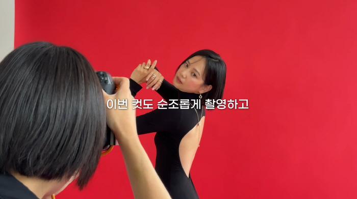 윤승아, 다이어트 실패해도 48kg...과감 '등 노출'에도 늘씬 뒤태 이유
