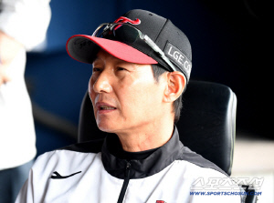 염갈량의 '주전 특혜' 항변 → "여러분이 성과를 냈는데 몇 개월 못했다고 내치면 그 회사 다니고 싶습니까" [잠실 현장]