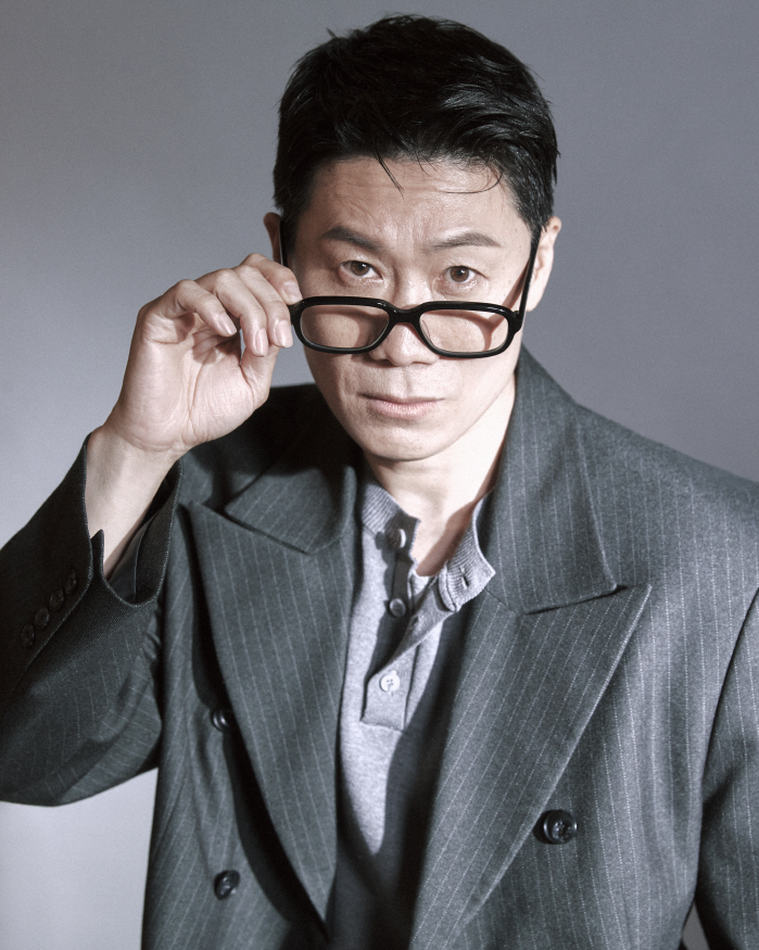 Interview 3 'Husbands' Jin Seon-gyu 'I Want to Act Alongside Lee Do-hyun and Park Ji-hoon Their Eyes and Posture Were Different'