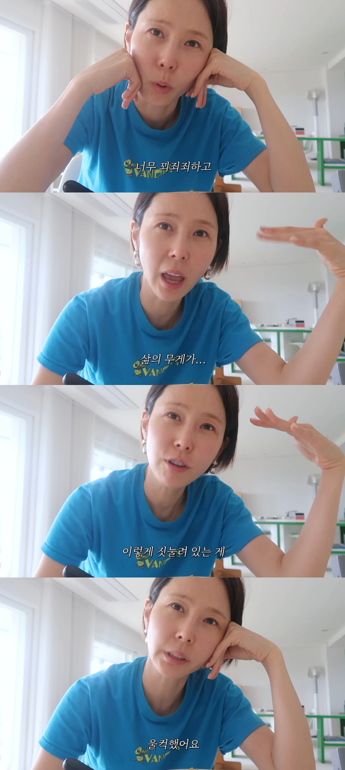 "Remarried" Kim Na-young gets emotional over old photos from a difficult post-divorce period: "I wanted to hug that shabby version of myself"