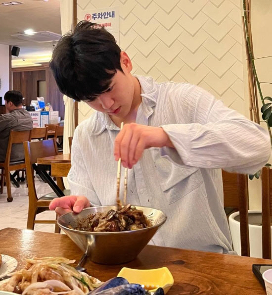 윤후, 어느새 운전하는 美 명문대 훈남 오빠…"무면 라이더 아닙니다"