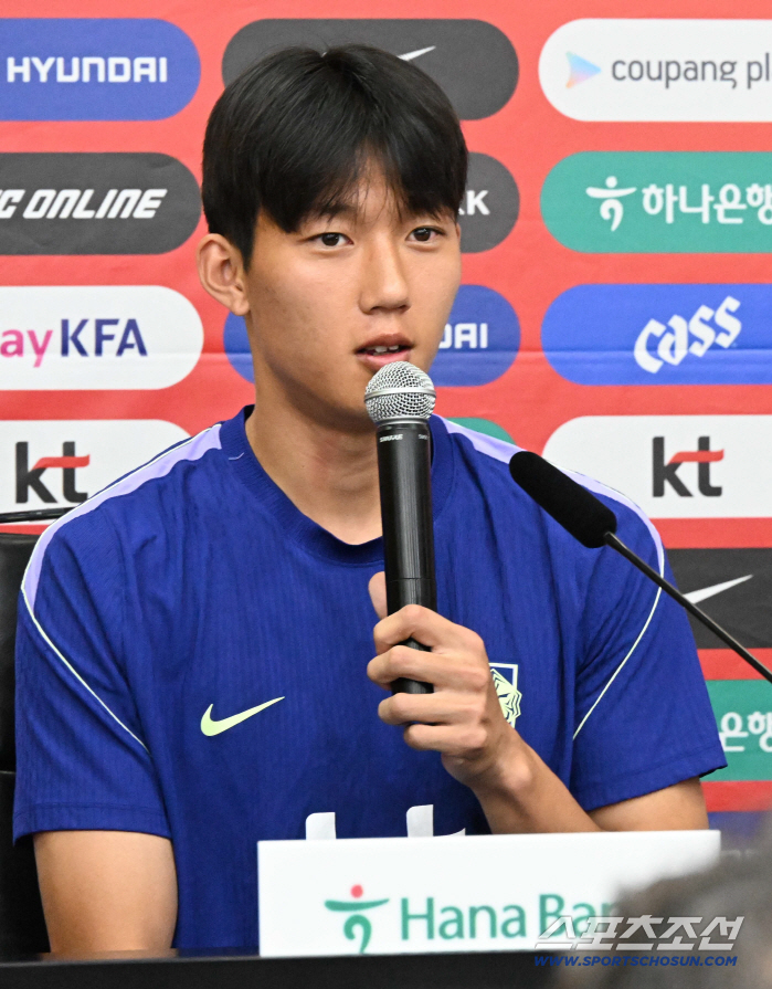 韓 축구 초대박! "프리미어리그 5개 구단, 영입 위해 관찰 중" 이한범, 월드컵으로 '유럽 철벽' 등극하나, "리버풀-첼시 성장 지켜본다"