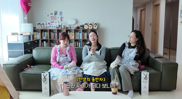 Nabi, after giving birth to her second child, opens up in a candid 19+ talk: "Why I don't tie up Jo Seong-hwan? Even kissing feels awkward, and we