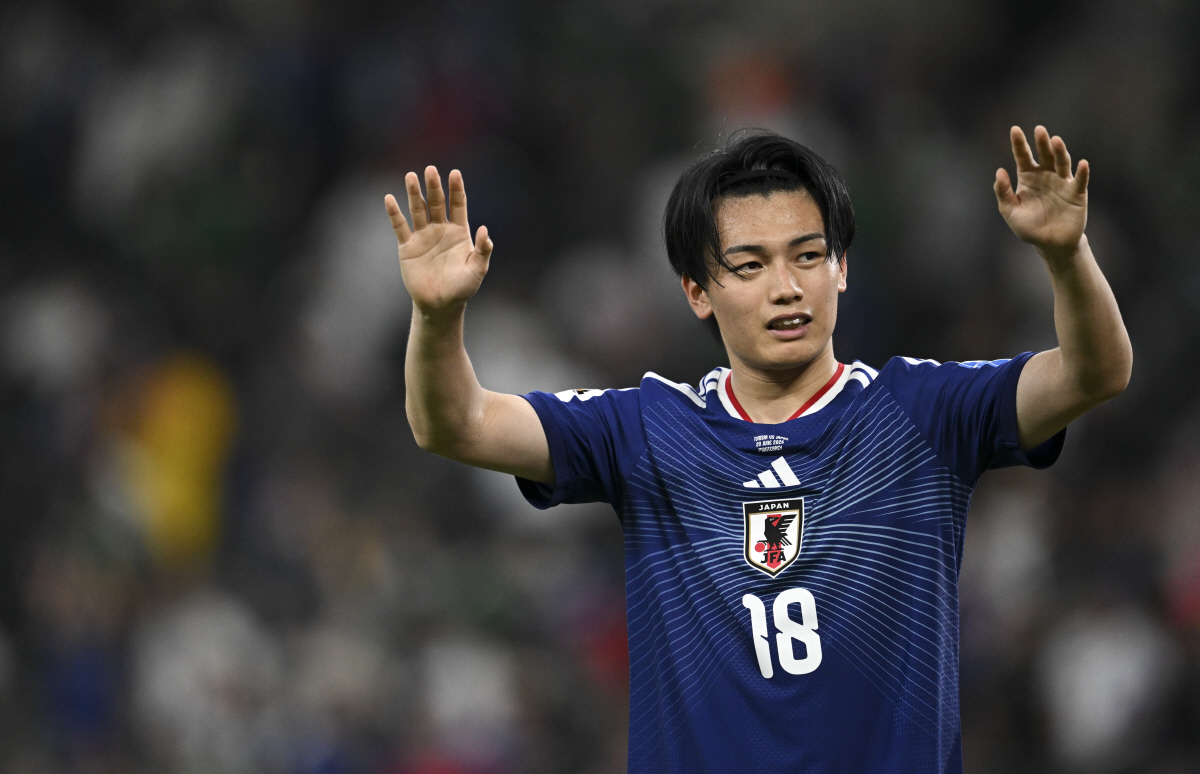 기성용 얼마나 화났으면, 일본 보다가 주먹으로 책상 내려쳐...日 기자 해석 "한국 축구 위기감 느껴서"