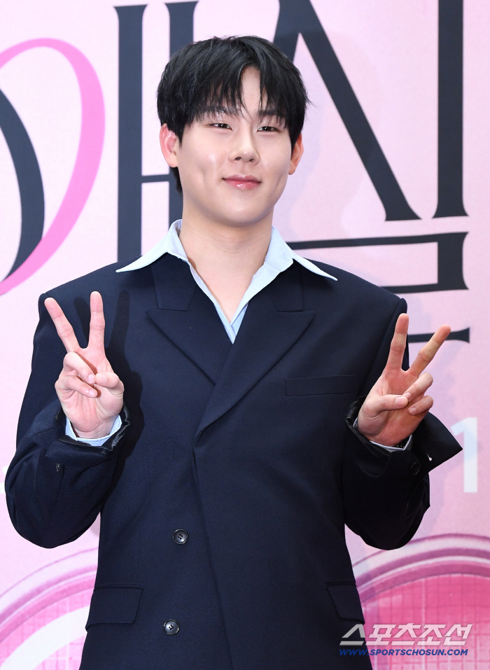 'Love Experiment' Jooheon 'What if our Monbebe appears here? I feel love through my fans'