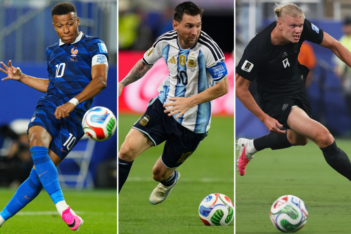 '골든부트 경쟁, 너무 뜨겁다' 메시 5골-음바페 홀란 4골, '슈퍼스타 데이' 2골씩 동시 폭발!..'단일 대회 최다 13골도 타넘을 기세'