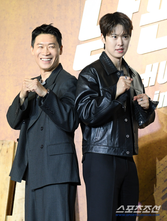 'Extreme Job' Chemistry Worked Jin Seon-kyu and Gong Myung's 'The Exes' Ranks No. 2 on Global Top 10 Non-English Films in Just Three Days