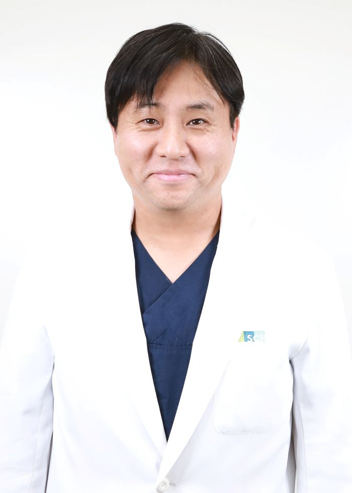 Professor Kim Ho-jung