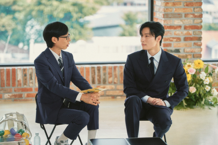 Heo Nam-joon, the humble rom-com master, says, "I got a lot of help from Lim Ji-yeon noona" ('You Quiz on the Block')