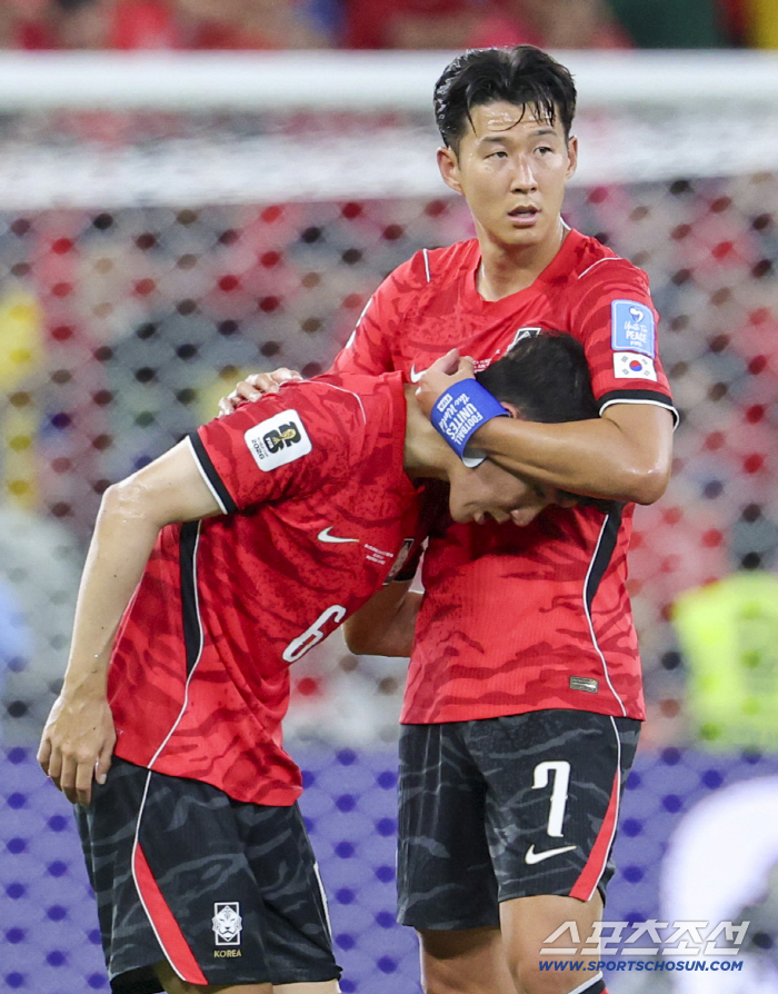 '일본 제발 파이팅!' 한국 축구의 치욕, 기적의 32강 위해 日 필사적 응원 필요 '스웨덴전 2골차 승리 기원'