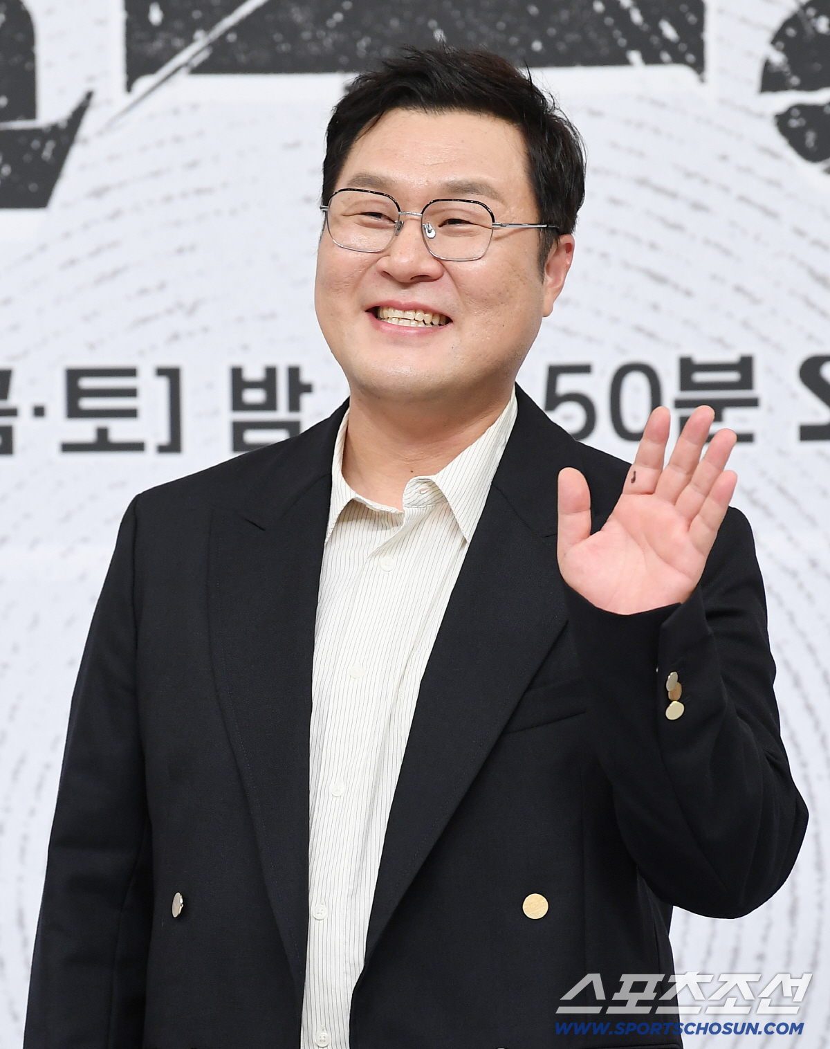 SBS 드라마 '김부장' 제작발표회가 25일 오후 서울 목동 SBS에서 열렸다. 윤경호가 포즈 취하고 있다. 정재근 기자 cjg@sportschosun.com/2026.6.25/
