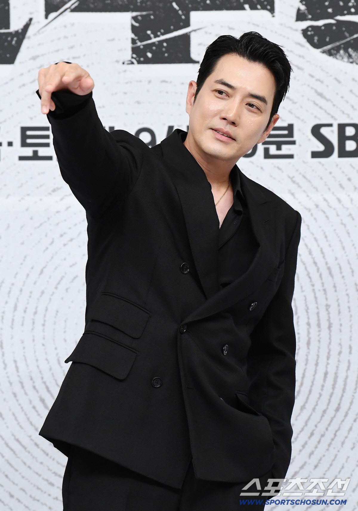 SBS 드라마 '김부장' 제작발표회가 25일 오후 서울 목동 SBS에서 열렸다. 주상욱이 포즈 취하고 있다. 정재근 기자 cjg@sportschosun.com/2026.6.25/